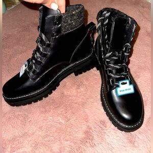 NWOT women’s Black faux leather lace up combat boots 9W time and tru